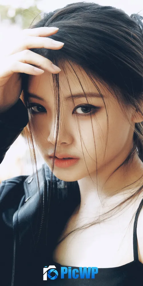 Yihyun (Baby DONT Cry) F Girl 3K Mobile Wallpaper