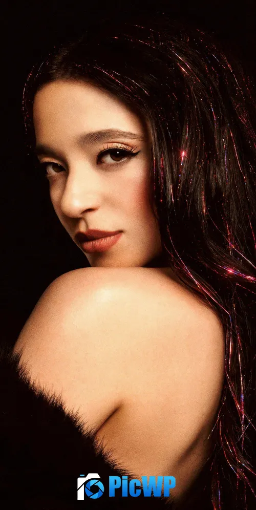Mikey Madison Anora 3K Mobile Wallpaper