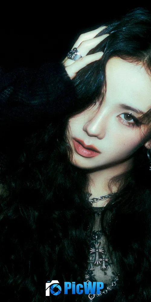 Jisoo - Amortage 3K Mobile Wallpaper