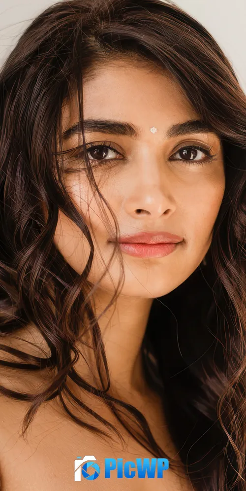 Pooja Hegde Closeup 3K Mobile Wallpaper