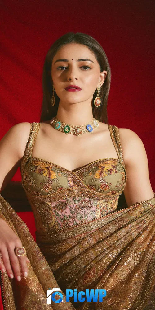 Ananya Panday Traditional 3K Mobile Wallpaper