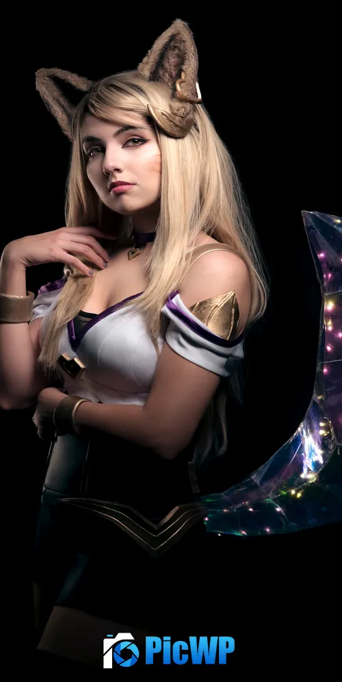 KDA Ahri Cosplay 3K Mobile Wallpaper