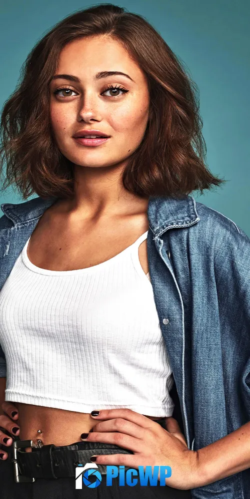 Ella Purnell Photoshoot 3K Mobile Wallpaper