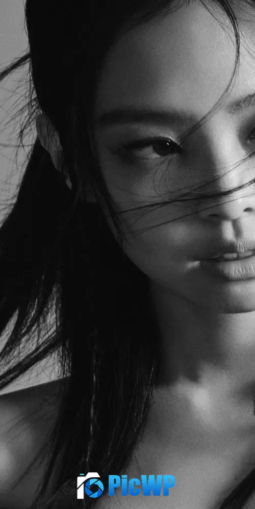 Jennie Black and White 3K Mobile Wallpaper