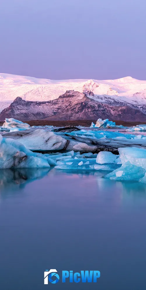 Jokulsarlon Glacier Lagoon Panorama 3K Mobile Wallpaper