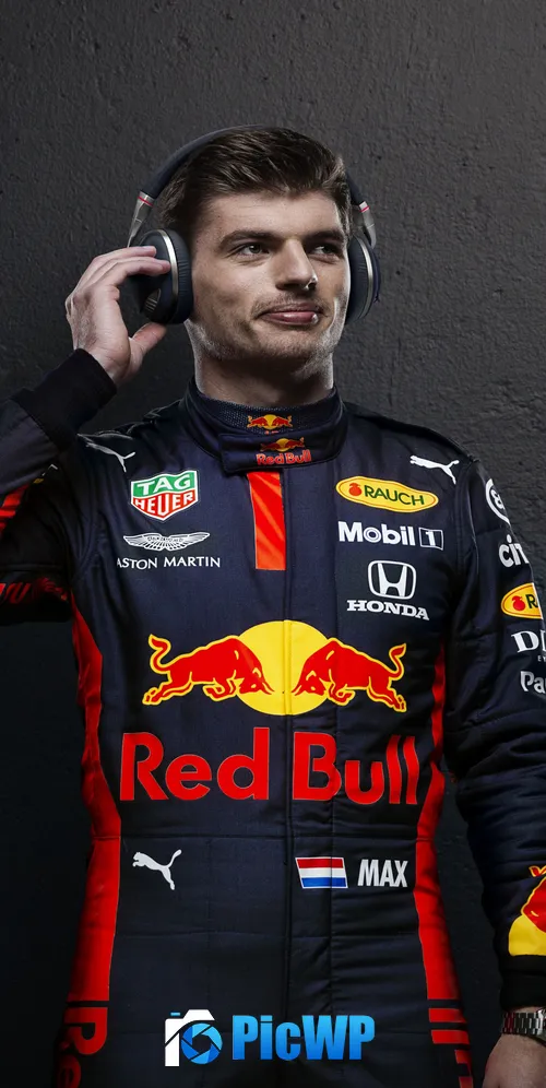 Max Verstappen Dark background 3K Mobile Wallpaper