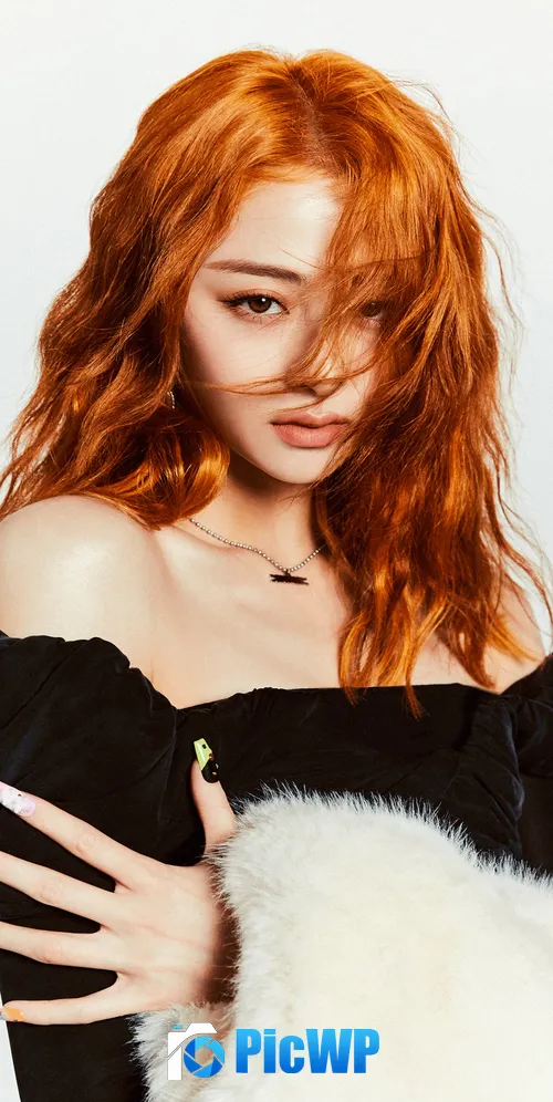 Le Sserafim Huh Yunjin 3K Mobile Wallpaper