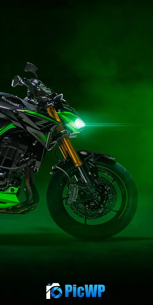 Kawasaki Z900 3K Mobile Wallpaper