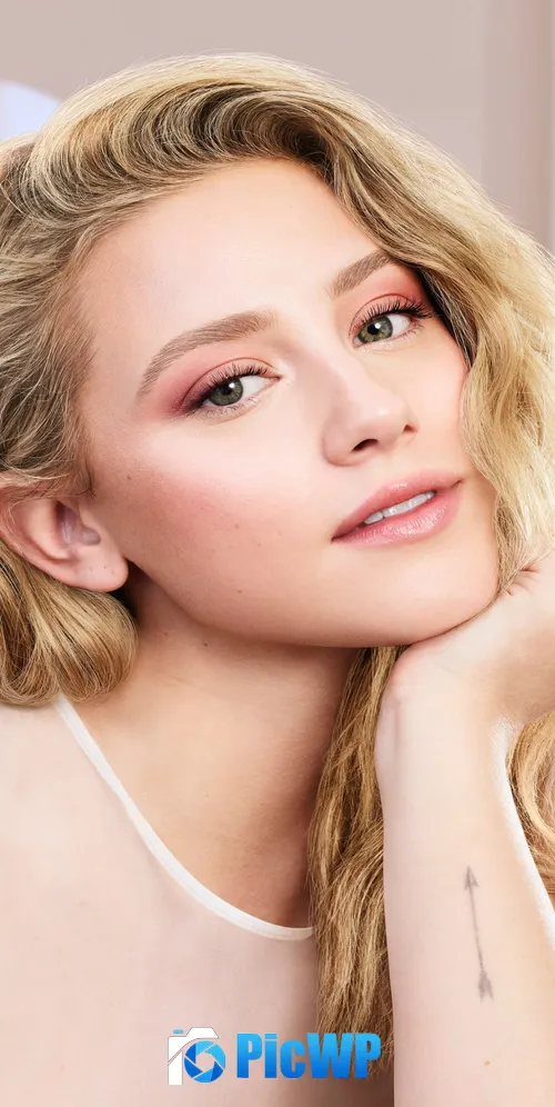 Lili Reinhart Portrait 3K Mobile Wallpaper