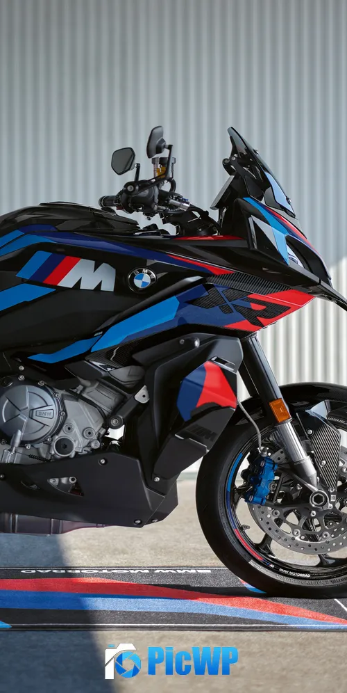 BMW M 1000 XR M Package 3K Mobile Wallpaper