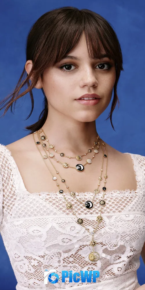 Jenna Ortega Portrait 3K Mobile Wallpaper