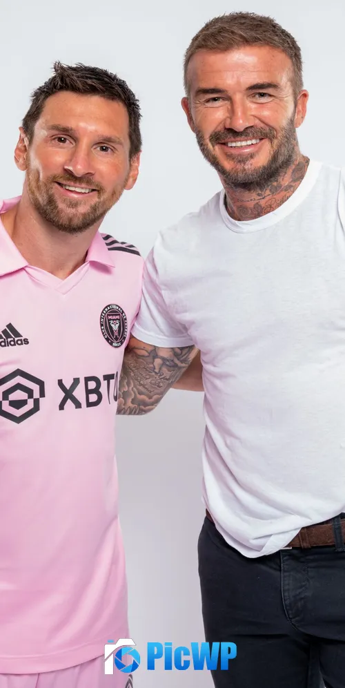 Lionel Messi David Beckham 3K Mobile Wallpaper