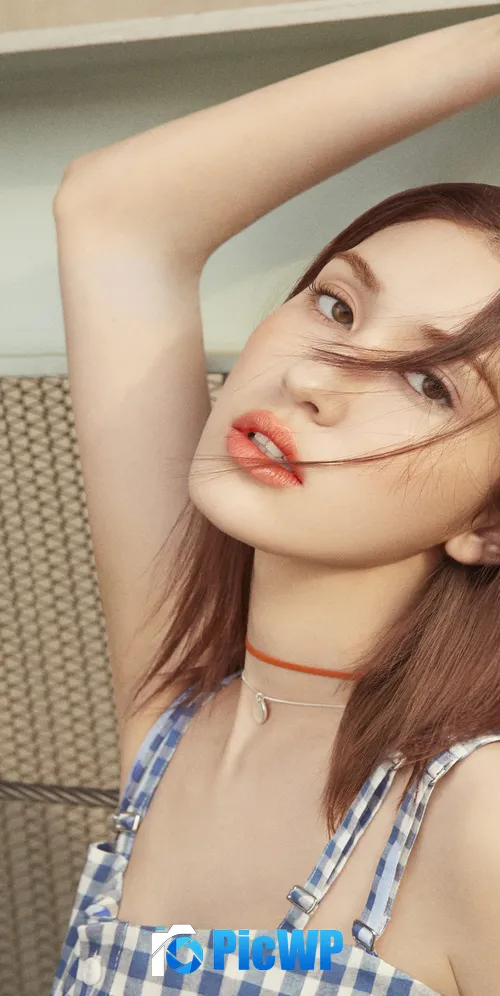 Jeon Somi Beautiful singer 3K Mobile Wallpaper