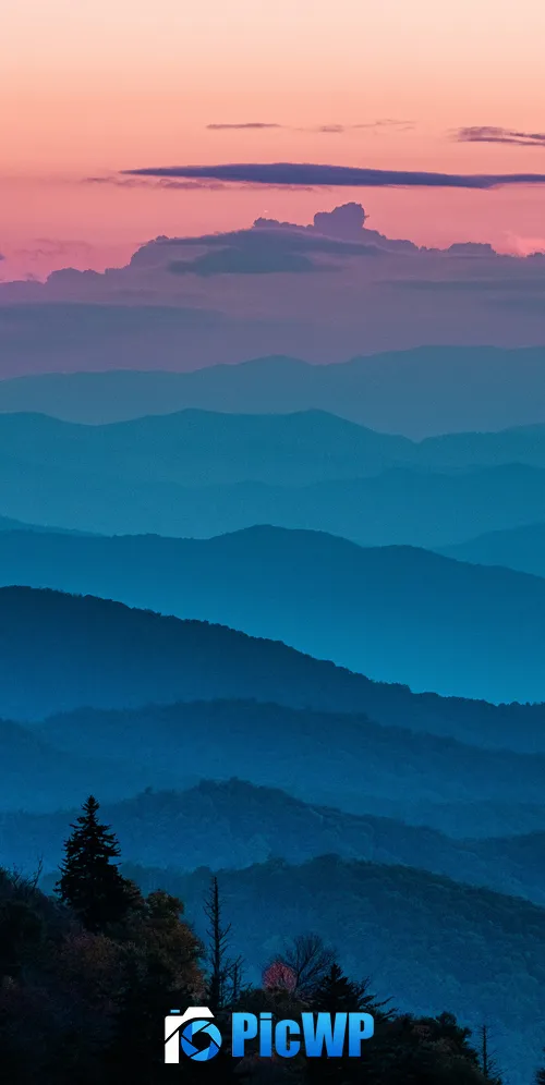 Blue Ridge Mountains USA 3K Mobile Wallpaper