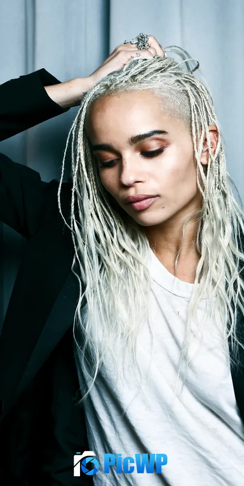 Zoe Kravitz 3K Mobile Wallpaper