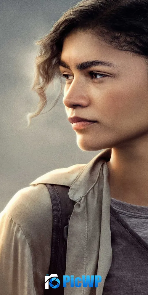 Zendaya as MJ Spider-Man: Far From Home 3K Mobile Wallpaper