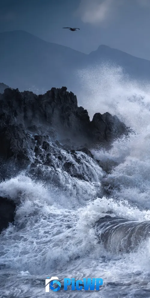 Stormy Waves 3K Mobile Wallpaper