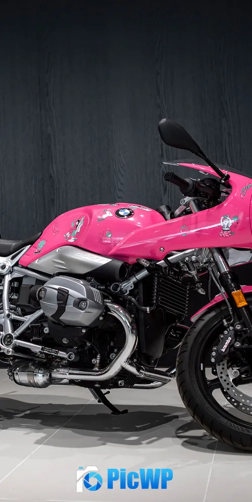 BMW R nineT Racer voor Think Pink 2022 3K Mobile Wallpaper
