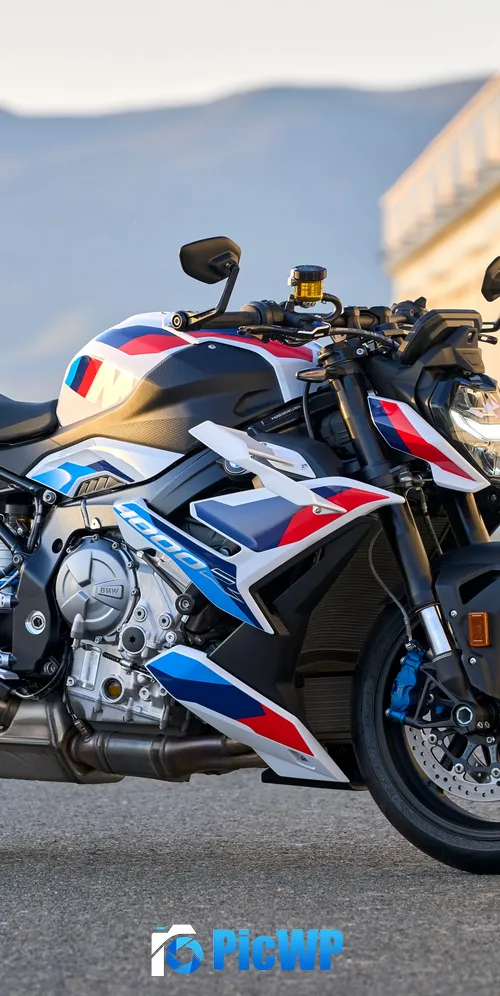 BMW M 1000 R 2023 3K Mobile Wallpaper