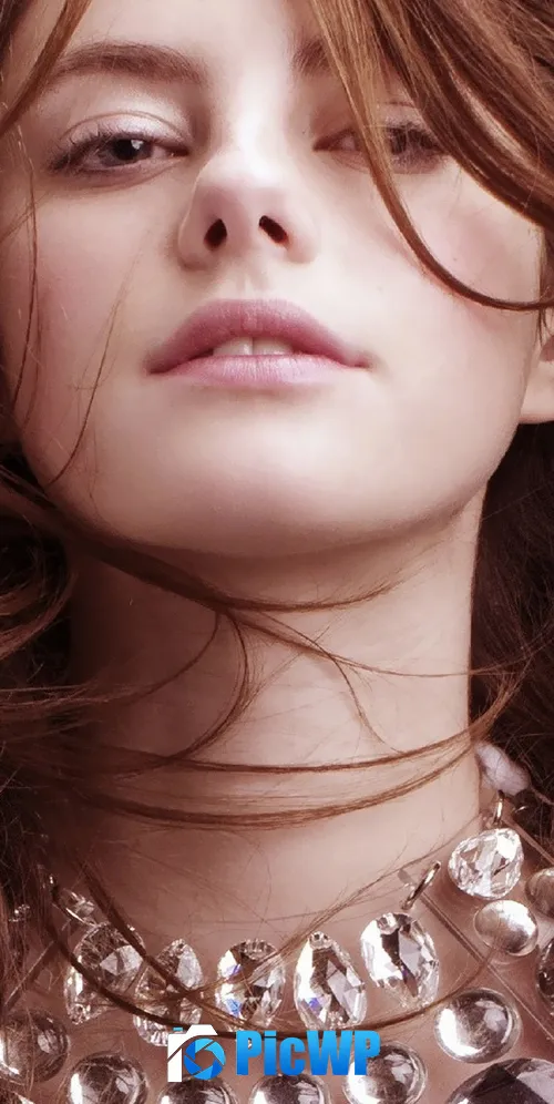 Kaya Scodelario 3K Mobile Wallpaper