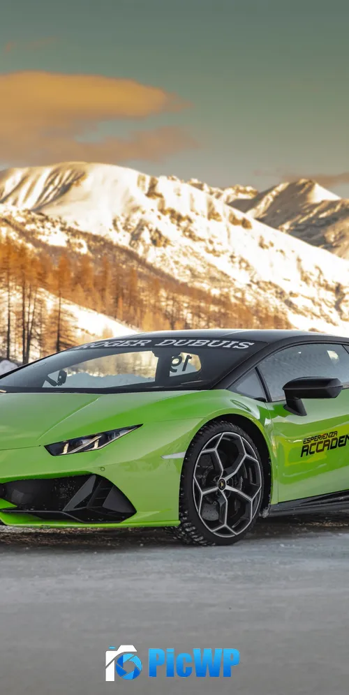 Lamborghini Huracan EVO 3K Mobile Wallpaper