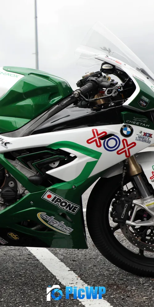 BMW S1000RR OneXoX TKKR 3K Mobile Wallpaper