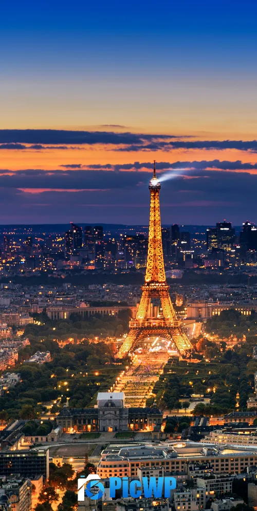 Eiffel Tower Paris 3K Mobile Wallpaper