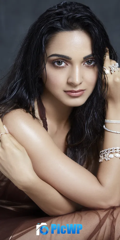 Kiara Advani Closeup 3K Mobile Wallpaper
