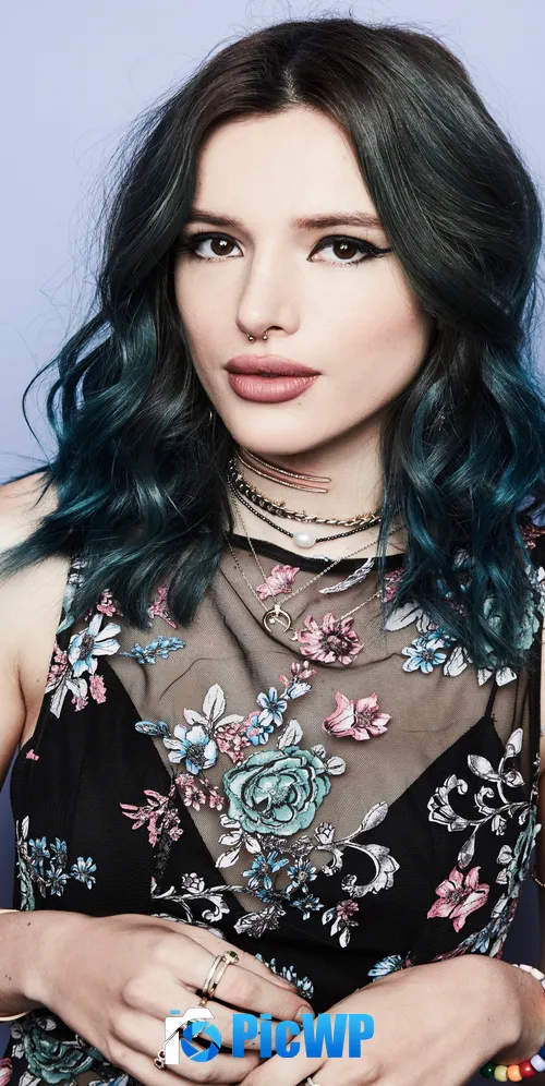 Bella Thorne 3K Mobile Wallpaper