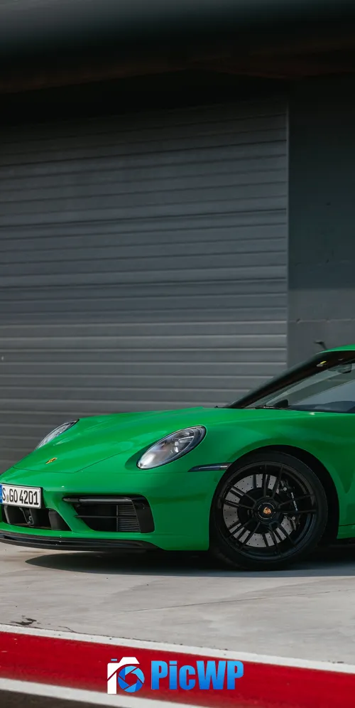 Porsche 911 Carrera GTS 2021 3K Mobile Wallpaper