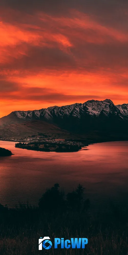 Queenstown Landscape 3K Mobile Wallpaper