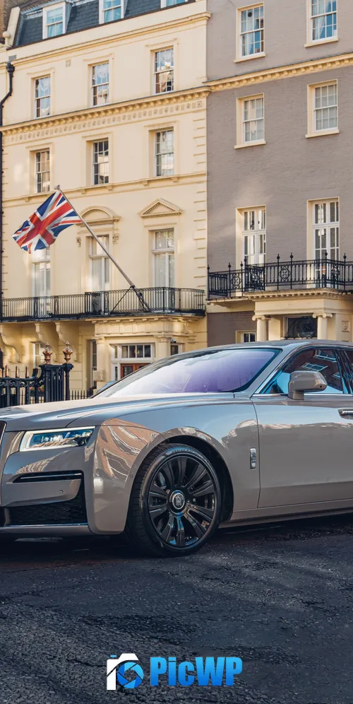 Rolls-Royce Ghost 2021 3K Mobile Wallpaper