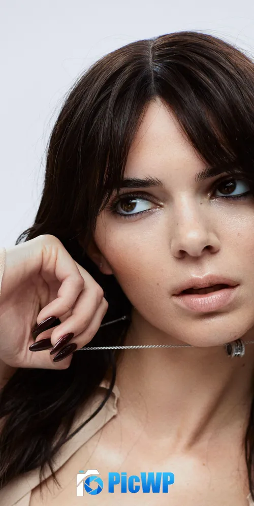 Kendall Jenner 3K Mobile Wallpaper
