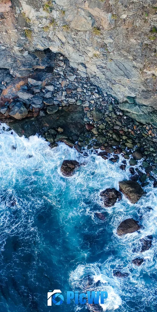 Rocky coast Big Sur 3K Mobile Wallpaper