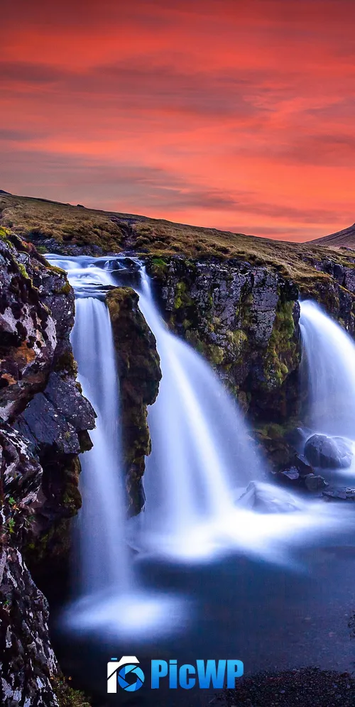 Kirkjufell Iceland 3K Mobile Wallpaper