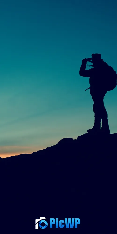 Climber Hiker 3K Mobile Wallpaper