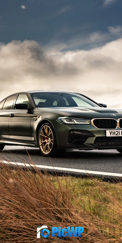BMW M5 CS High Performance Sedan 3K Mobile Wallpaper