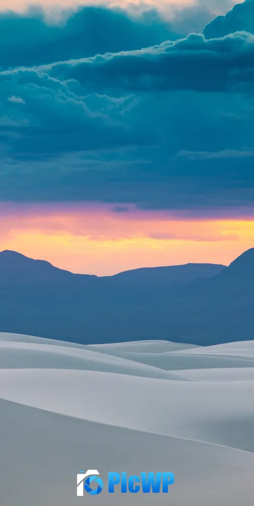 White Sands Mountain range 3K Mobile Wallpaper