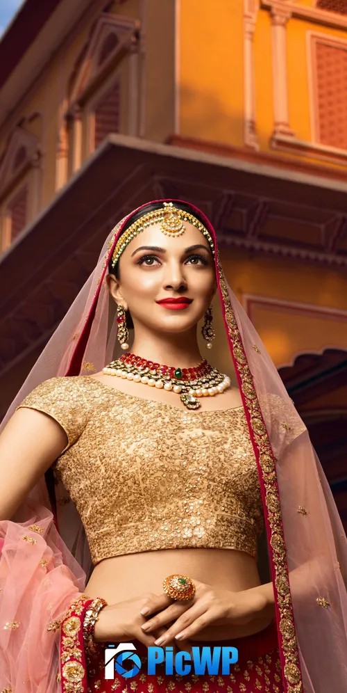 Kiara Advani Traditional 3K Mobile Wallpaper