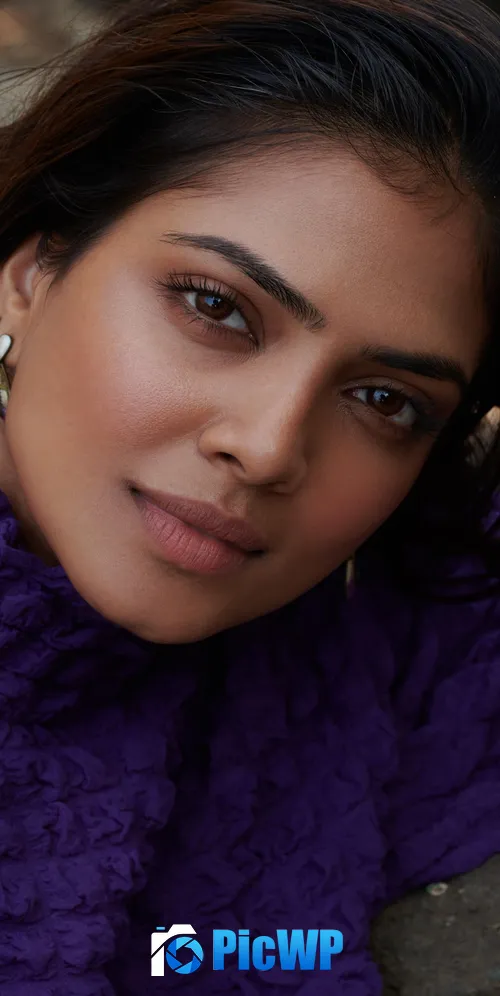 Malavika Mohanan 3K Mobile Wallpaper