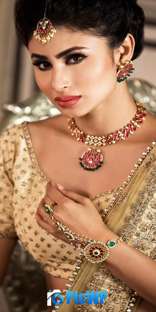 Mouni Roy Mobile phone 3K Mobile Wallpaper