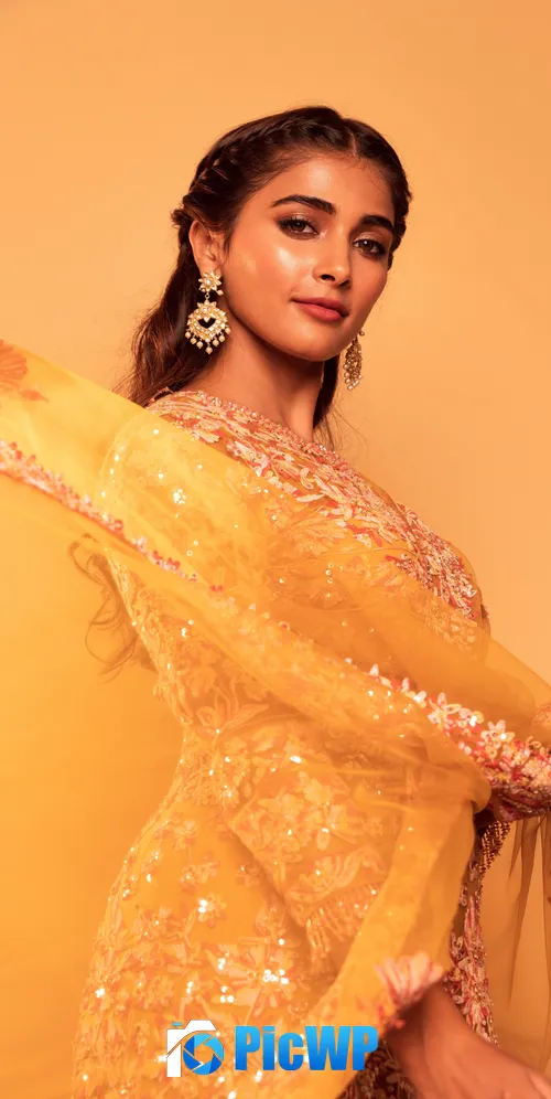 Pooja Hegde Mobile phone  3K Mobile Wallpaper