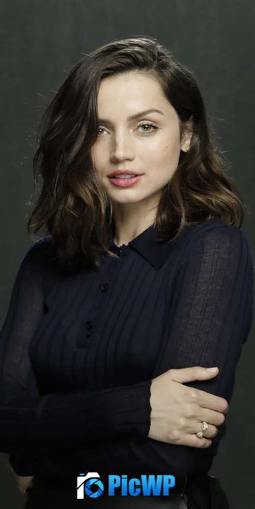 Ana de Armas 3K Mobile Wallpaper