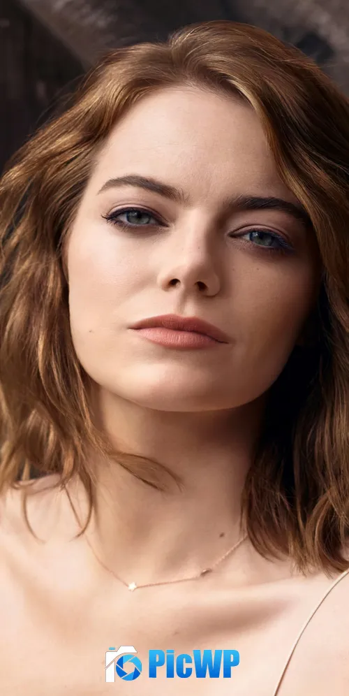 Emma Stone Actress 3K Mobile Wallpaper