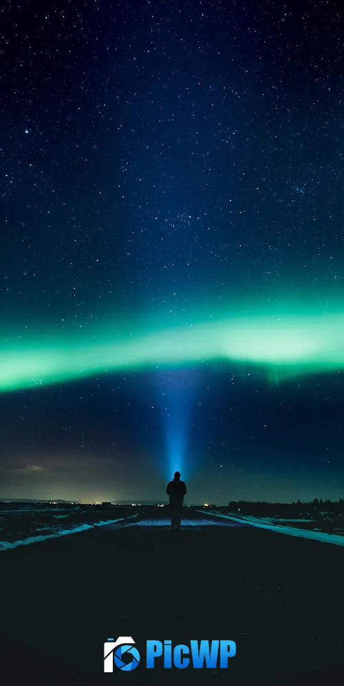 Aurora Borealis Night time 3K Mobile Wallpaper