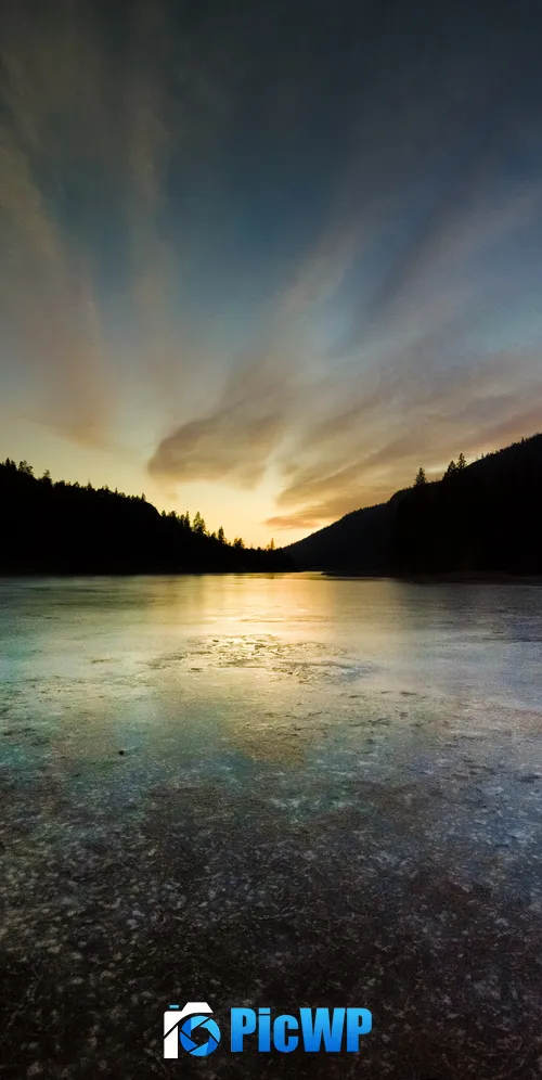 Rose Valley Reservoir British Columbia 3K Mobile Wallpaper