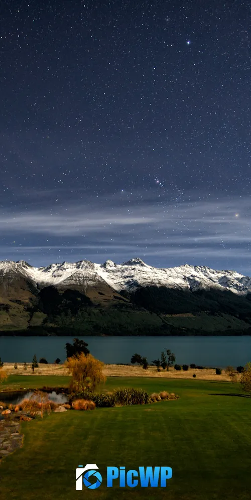 Lake Wakatipu Night time 3K Mobile Wallpaper