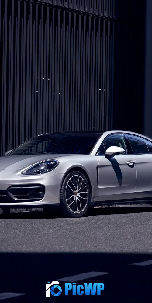Porsche Panamera 3K Mobile Wallpaper