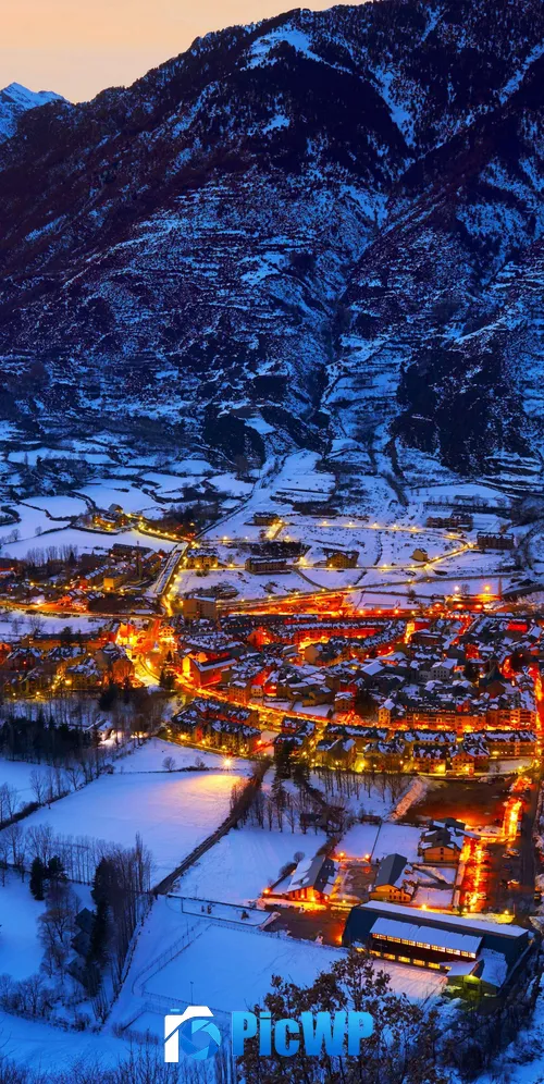 Spanish village Benasque 3K Mobile Wallpaper