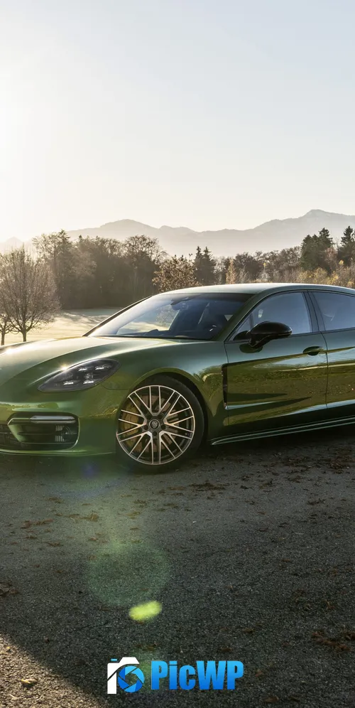 Porsche Panamera 4S 2021 3K Mobile Wallpaper